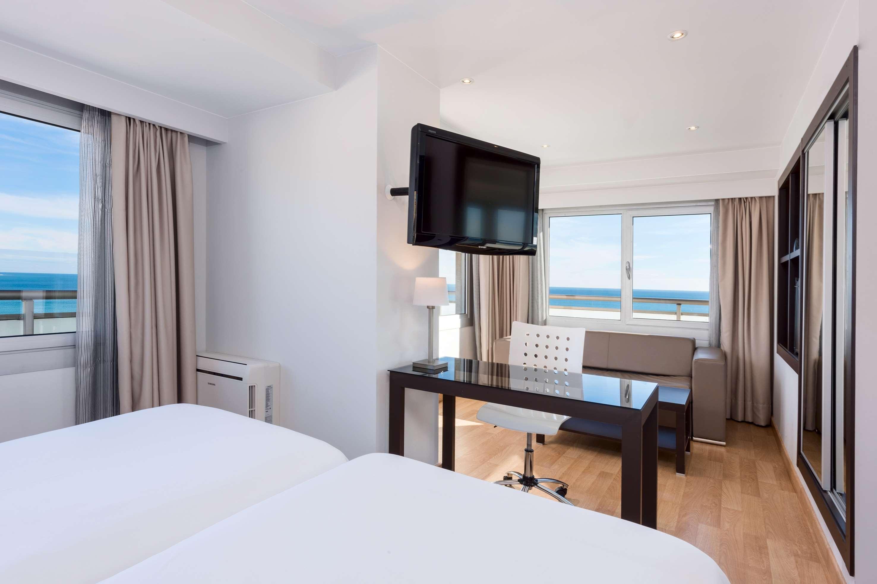 Hotel Alicante Gran Sol, Affiliated By Melia Extérieur photo