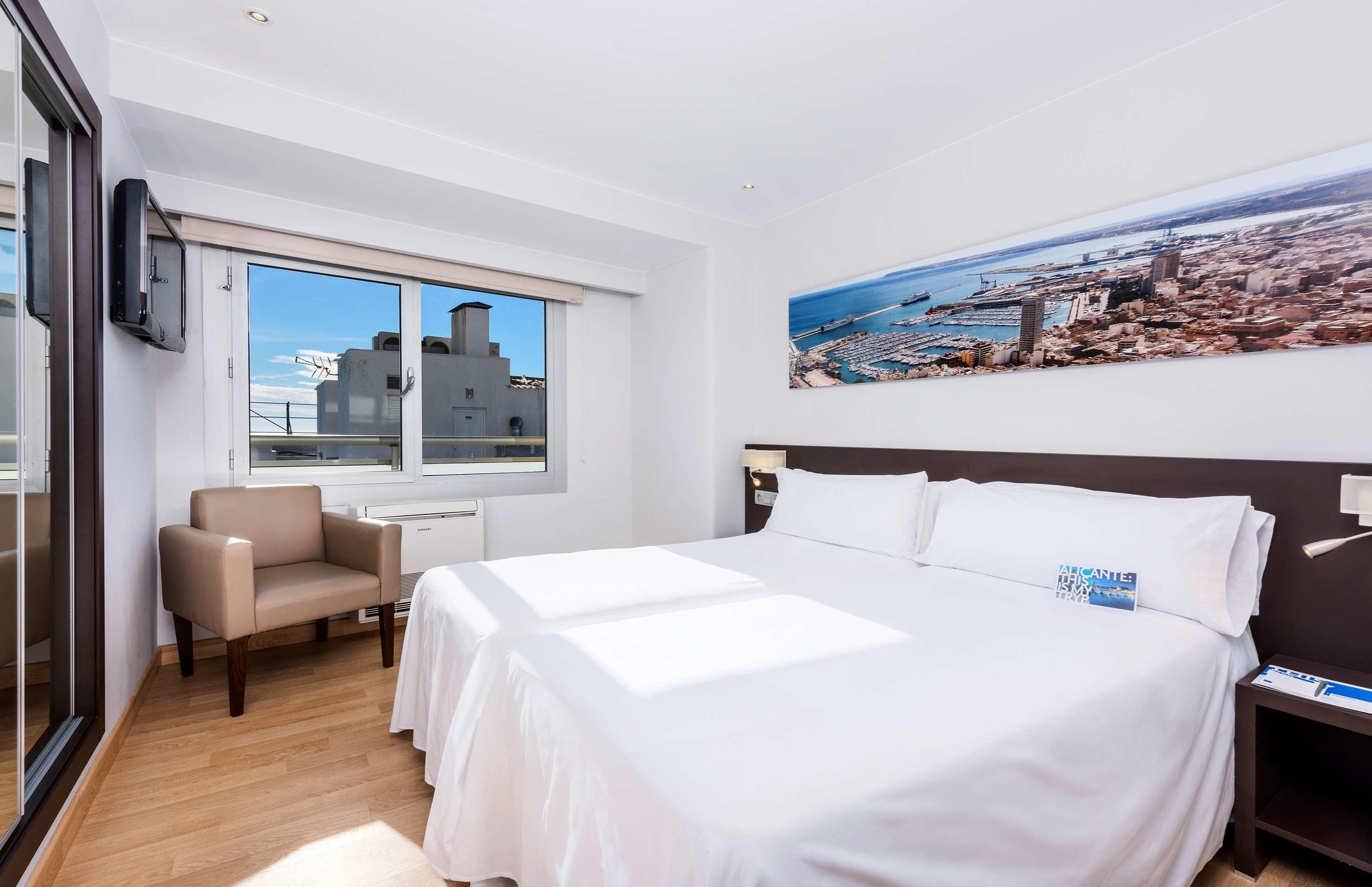 Hotel Alicante Gran Sol, Affiliated By Melia Extérieur photo